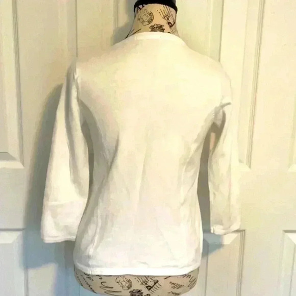 Eddie Bauer V-Neck White Cardigan in Size XS. - Picture 2 of 3